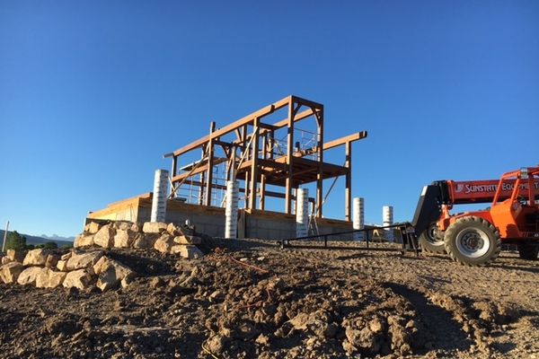 Montrose-Ranch-Colorado-Canadian-Timberframes-Construction-Timber-Raising