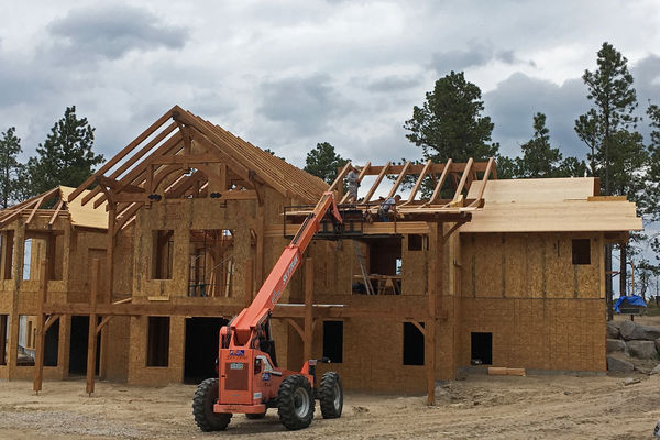 Colorado-Springs-Timber-Home-Construction-Roofing