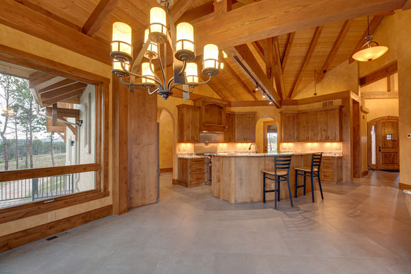 Colorado-Springs-Timber-Home-Canadian-Timberframes-Kitchen-Dining
