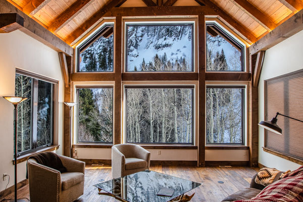 Ouray-Mountain-Home-Colorado--Canadian-Timberframes-Great-Room