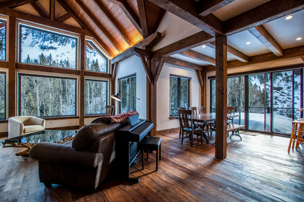 Ouray-Mountain-Home-Colorado--Canadian-Timberframes-Great-Room-Dining