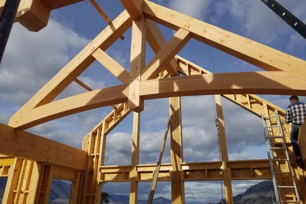 what-is-timber-frame-framing-Canadian-Timberframes