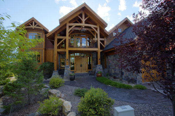Osprey-Point-Invermere=British-Columbia-Canadian-Timberframes-Front-Entrance