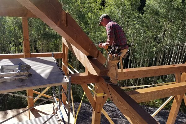 Ouray-Mountain-Home-Colorado-Construction-Canadian-Timberframes-Truss