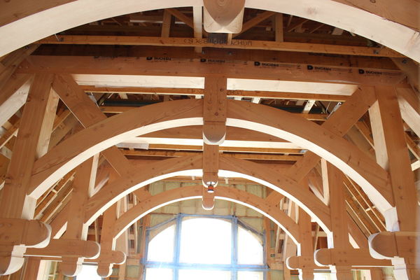 Lakeside-Country-Estate-Ontario-Canadian-Timberframes-Construction-Interior-Trusses