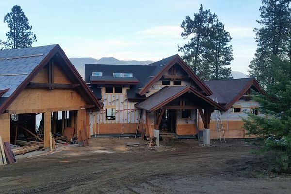Sandpoint-Idaho-Canadian-Timberframes-Construction-Wall-Panels