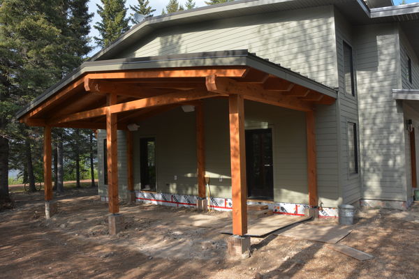Greenwater-Lake-House-Saskatchewan-Canadian-Timberframes-Construction-Roofing-Wall-Panels