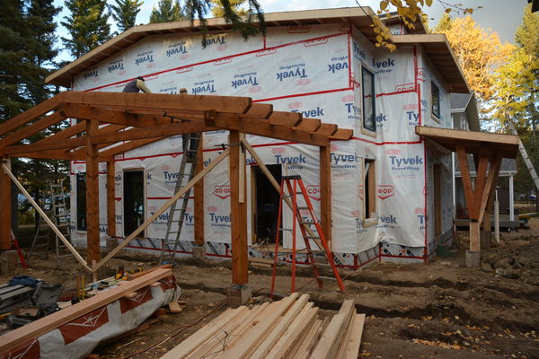 Greenwater-Lake-House-Saskatchewan-Canadian-Timberframes-Construction-Framing