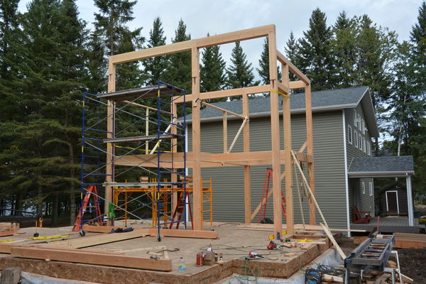 Greenwater-Lake-House-Saskatchewan-Canadian-Timberframes-Construction-Outer-Shell