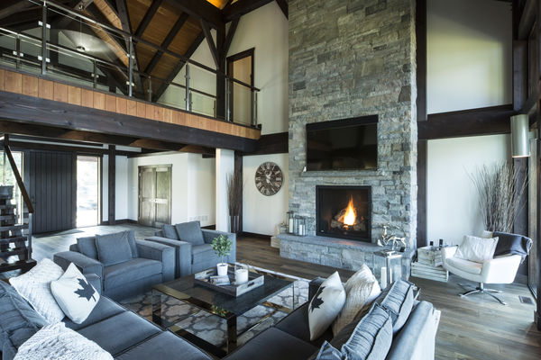 Lake-of-Bays-Haven-Ontario-Canadian-Timberframes-Great-Room-Fireplace