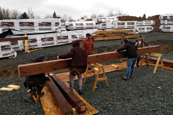 Fraser-River-Timber-Home-British-Columbia-Construction