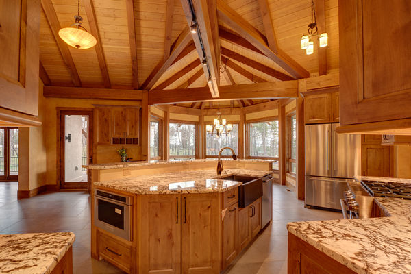 Colorado-Springs-Timber-Home-Canadian-Timberframes-Kitchen