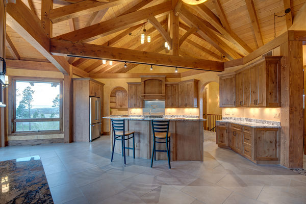 Colorado-Springs-Timber-Home-Canadian-Timberframes-Kitchen-Truss