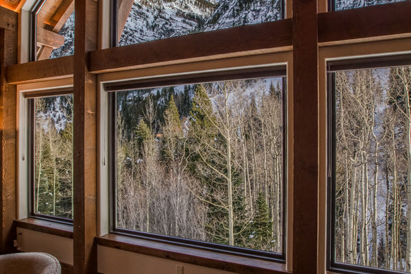 Ouray-Mountain-Home-Colorado--Canadian-Timberframes-Windows