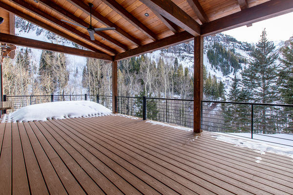 Ouray-Mountain-Home-Colorado--Canadian-Timberframes-Deck