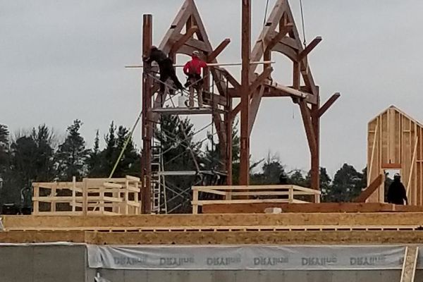 Norfolk-County-Timber-Frame-Ontario-Canadian-Timberframes-Construction-Timber-Raising