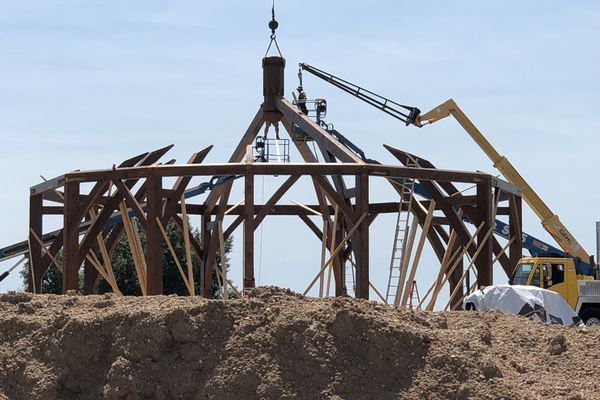 Fort-Collins-Colorado-Canadian-Timberframes-Construction-King-Post