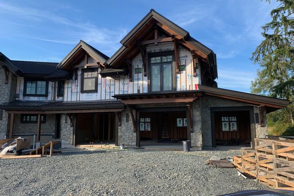 Fraser-River-Timber-Home-British-Columbia-Construction-Exterior