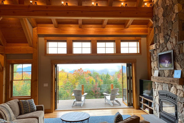 White-Mountain-Timber-Home-Canadian-Timberframes-New-Hampshire-Completed-Great-Room