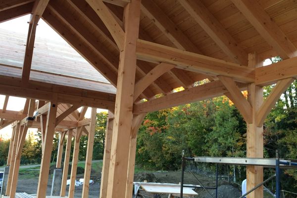 Bear-Rock-Colebrook-New-Hampshire-Canadian-Timberframes-Construction-Timbers