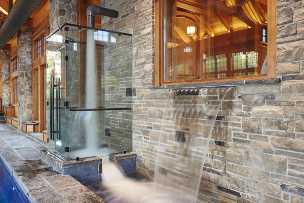 Hill-Top-Retreat-Collingwood-Ontario-Canadian-Timberframes-Outdoor-Shower