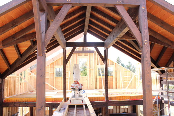 Lake-of-Bays-Haven-Ontario-Canadian-Timberframes-Construction-Timber-Rafters