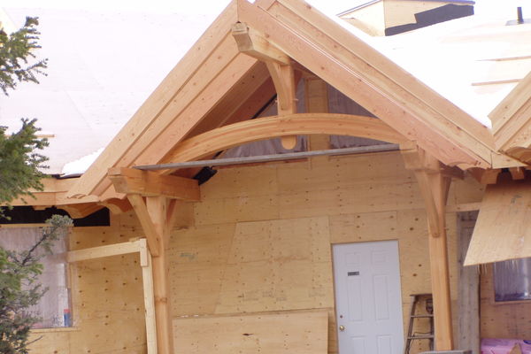 Purcell-Peaks-Invermere-BC-Canadian-Timberframes-Construction-Entry
