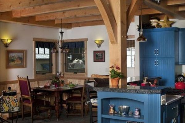 Whitefish-Timber-Frame-Montana-Kitchen-Dining