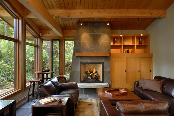 Nestled-Retreat-Tofino-British-Columbia-Canadian-Timberframes-Great-Room